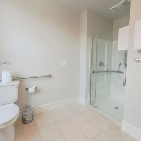 Bright Newbury Street 1 Bedroom *