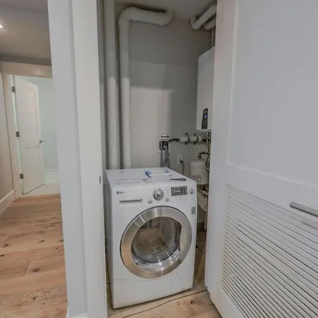 Modern 1bed 1bath In Back Bay Boston
