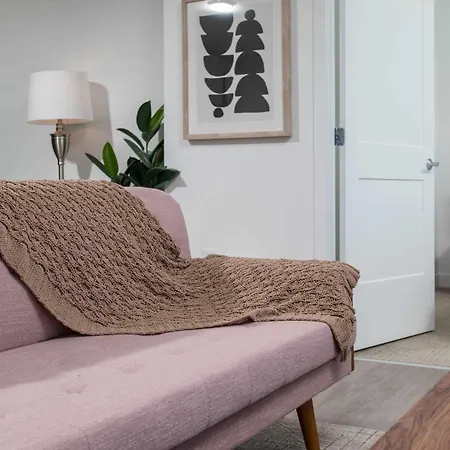 Apartment King 1br Near Harvard Gym Washer Dryer Parking