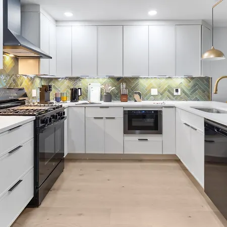 North End 2br Prime Location Boston