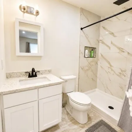 A New 3 Bedroom 4 Beds 2 Bath, 3 * Boston