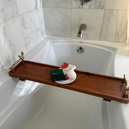 Apartment Charlestown With Private Patio *