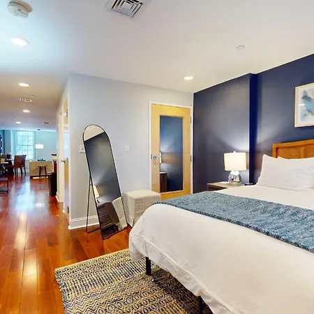 Apartment Spacious 1b In Faneuil Hallquincy Market