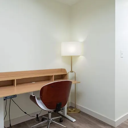 2br Den Fenway Walk To Bu Longwood Red Sox * Boston