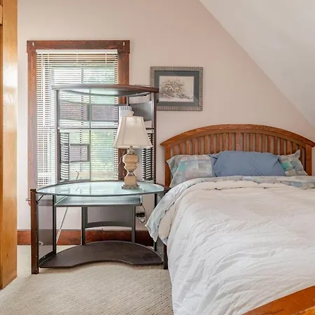 Beautiful Victorian House Apartment Boston