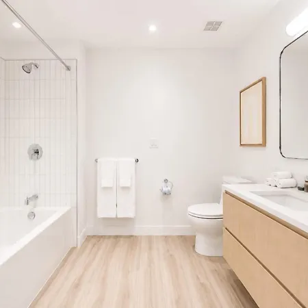 Luxury Near Harvard * Boston