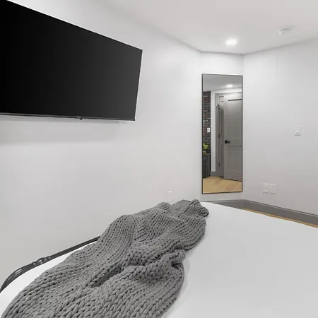 North End 2br Prime Location Boston