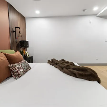 North End 2br Prime Location Boston