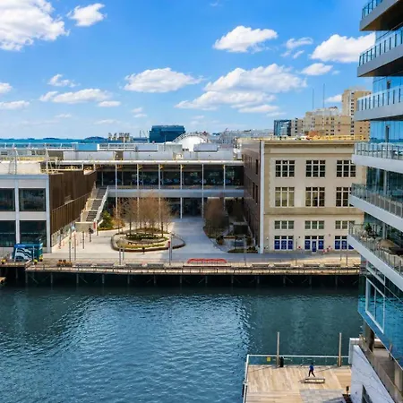 Apartment Chic Waterfront In Boston