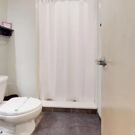 Apartment Spacious 1b In Faneuil Hallquincy Market