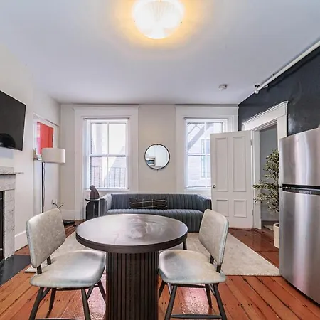 The Beacon Hill Apartment