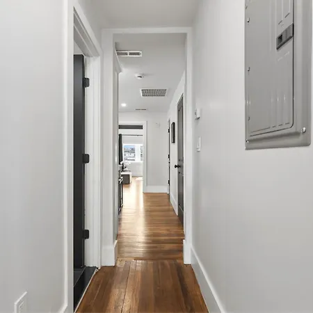 Bright And Spacious 3br Apt, Gated 2 Car Parking * Boston