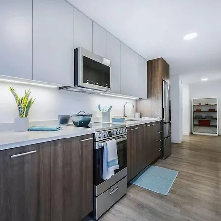 Apartment 2br Retreat Gym W&d Golf Boston