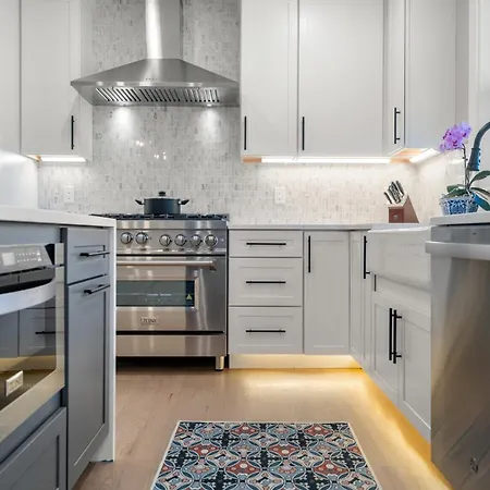 New 3 Bedroom, 2 Bath Unit, Meadow View! Boston