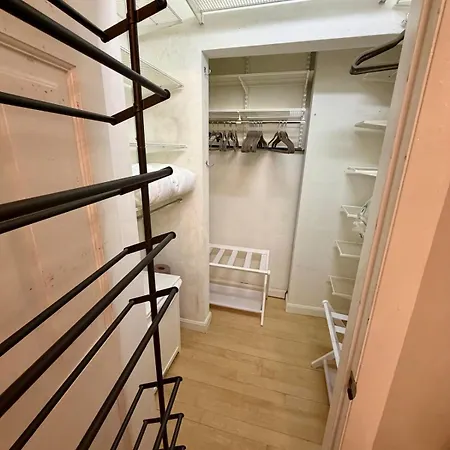 The Gallery - South End Designer Apartment