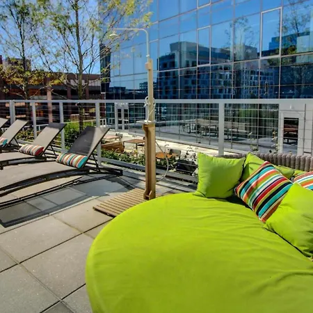 Lux With Pool Apartment Boston