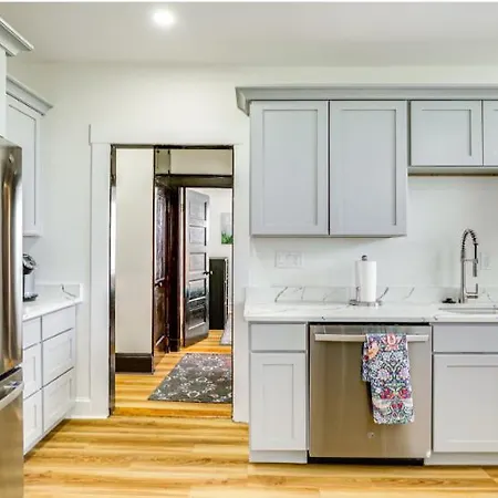 4bed - Location - Pets Ok Apartment
