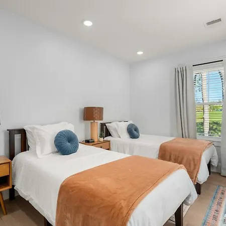 New 3 Bedroom, 2 Bath Unit, Meadow View! Apartment