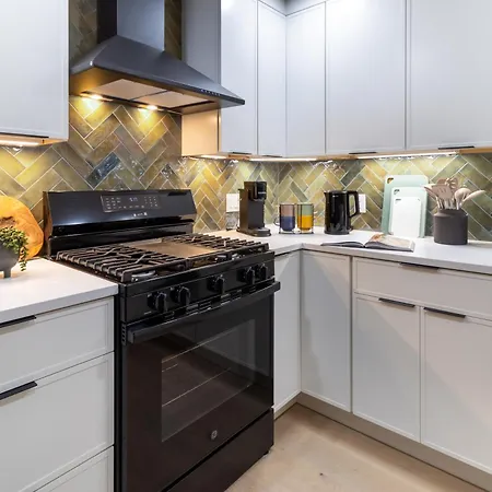 North End 2br Prime Location Boston