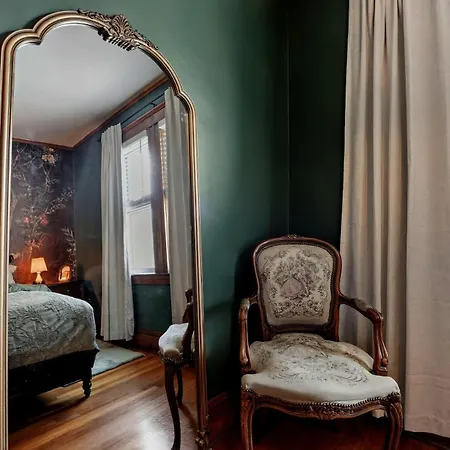 Apartment Charming 3br Garage Ev, Pool Table *