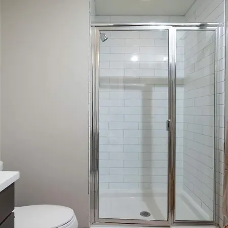 Apartment 2br Den Fenway Walk To Bu Longwood Red Sox