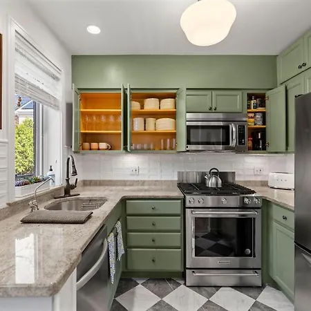 South End Historic Rowhouse - World Cup Apartment Boston