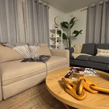 Modern 3 Bedroom With Parking In *