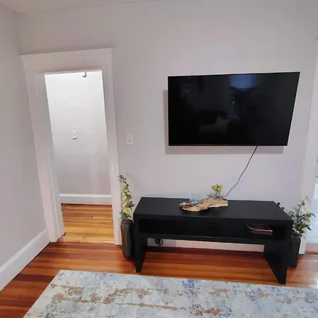 Apartment Stylish 3br King Bed Ideal For Professionals *