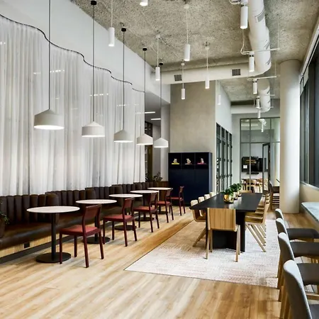 Luxury Near Harvard Business & Gym Apartment Boston