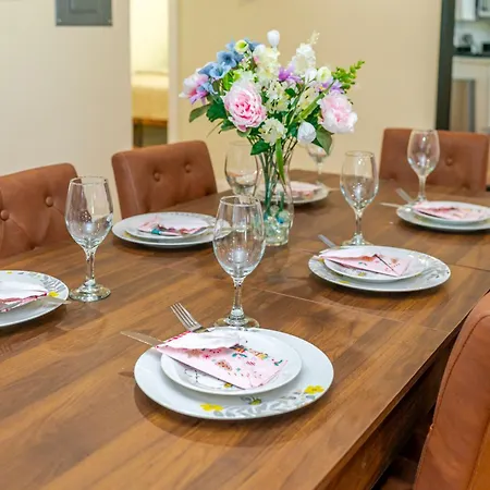 Family Retreat 4br - Near Redline & 5mins To Franklin Park Zoo - Free Parking 27 Apartment Boston