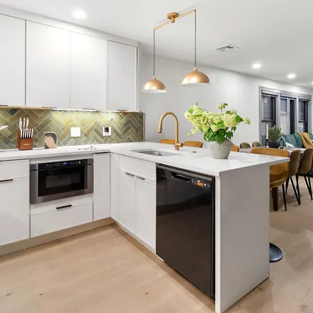 North End 2br Prime Location Boston