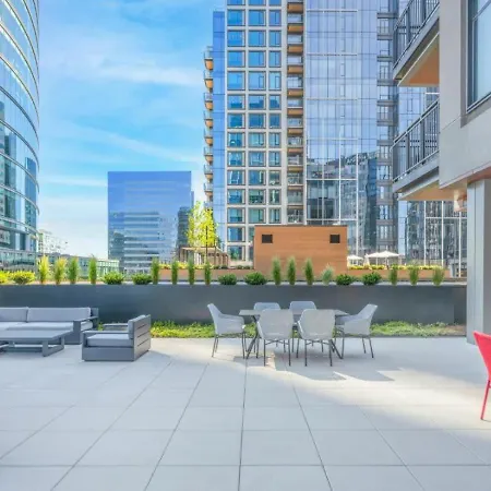 Modern In Seaport With Gym