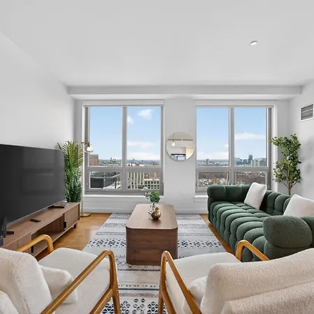 2 Bedroom Lux In Downtown Tower Apartment