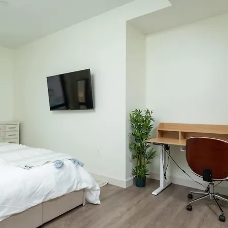 Apartment Fenway Near Redsox Line W Gym *