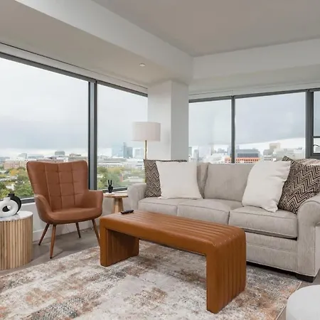 Cozy 2br Near Harvard With Gym Golf & Work Space *