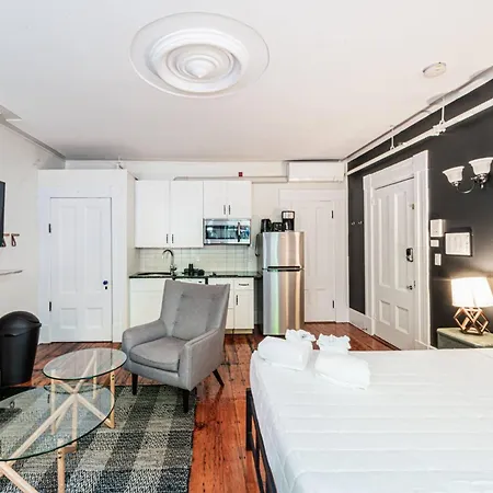Beacon Hill Boutique * Boston