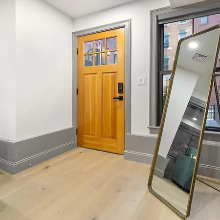 North End 2br Prime Location Boston