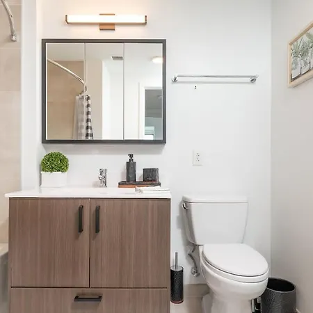 Cozy 2br Near Harvard With Gym Golf & Work Space