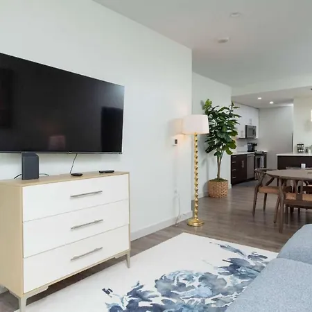 2br Den Fenway Walk To Bu Longwood Red Sox Boston