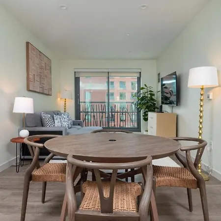 Apartment 2br Den Fenway Walk To Bu Longwood Red Sox
