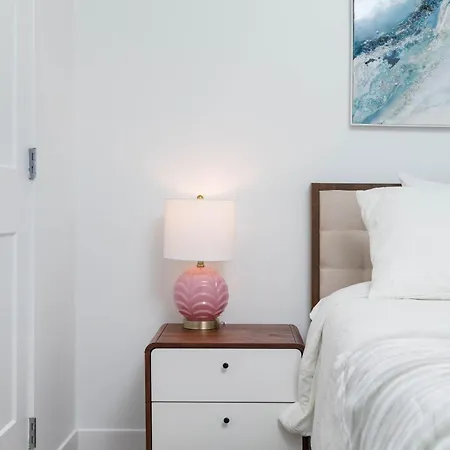 Apartment King 1br Near Harvard Gym Washer Dryer Parking