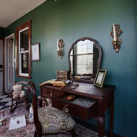 Apartment Charming 3br Garage Ev, Pool Table *