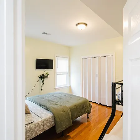 Inviting 4br - Kid Friendly - Near I-95 & Free Parking 90-2 Boston