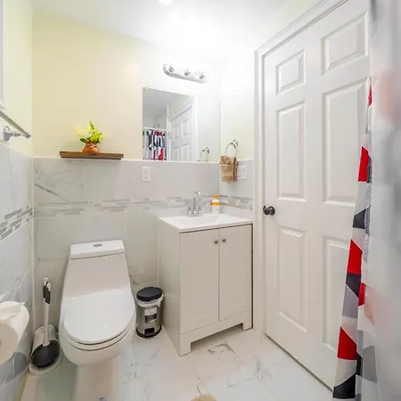 Apartment Family Retreat 4br - Near Redline & 5mins To Franklin Park Zoo - Free Parking 27
