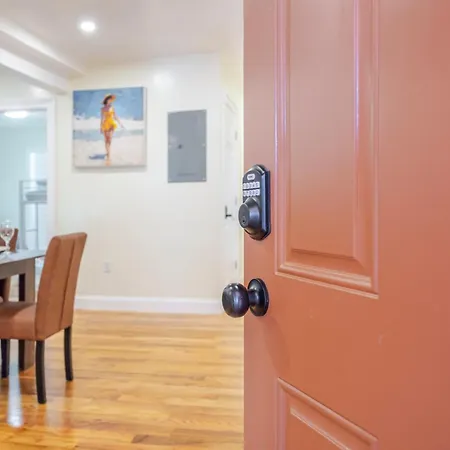 Apartment Family Retreat 4br - Near Redline & 5mins To Franklin Park Zoo - Free Parking 27 *