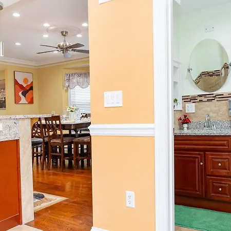 Spacious 5br Single House Near Bostonfree Parking 47 Boston