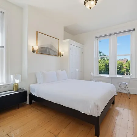 Apartment Stylish Stay, Walk To T & Newbury St!