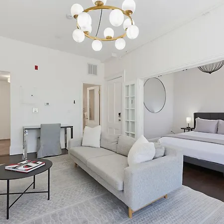 Apartment New! Back Bay, Line, Newbury St & Hynes Boston