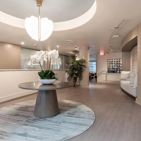 Spacious In Seaport Boston