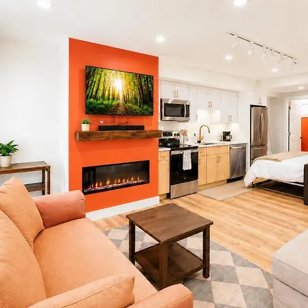 Modern Near Logan With Private Entrance Homestay *